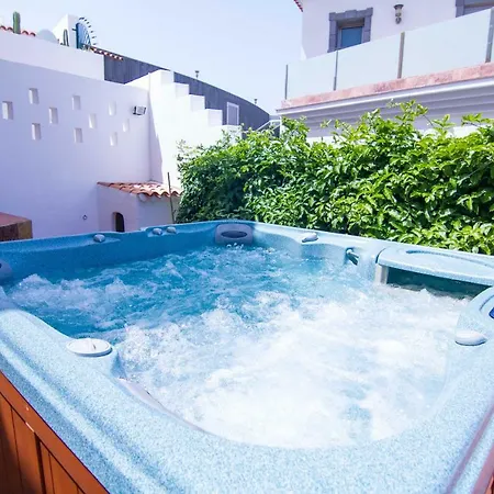 Isabel Villa Costa Adeje (Tenerife)